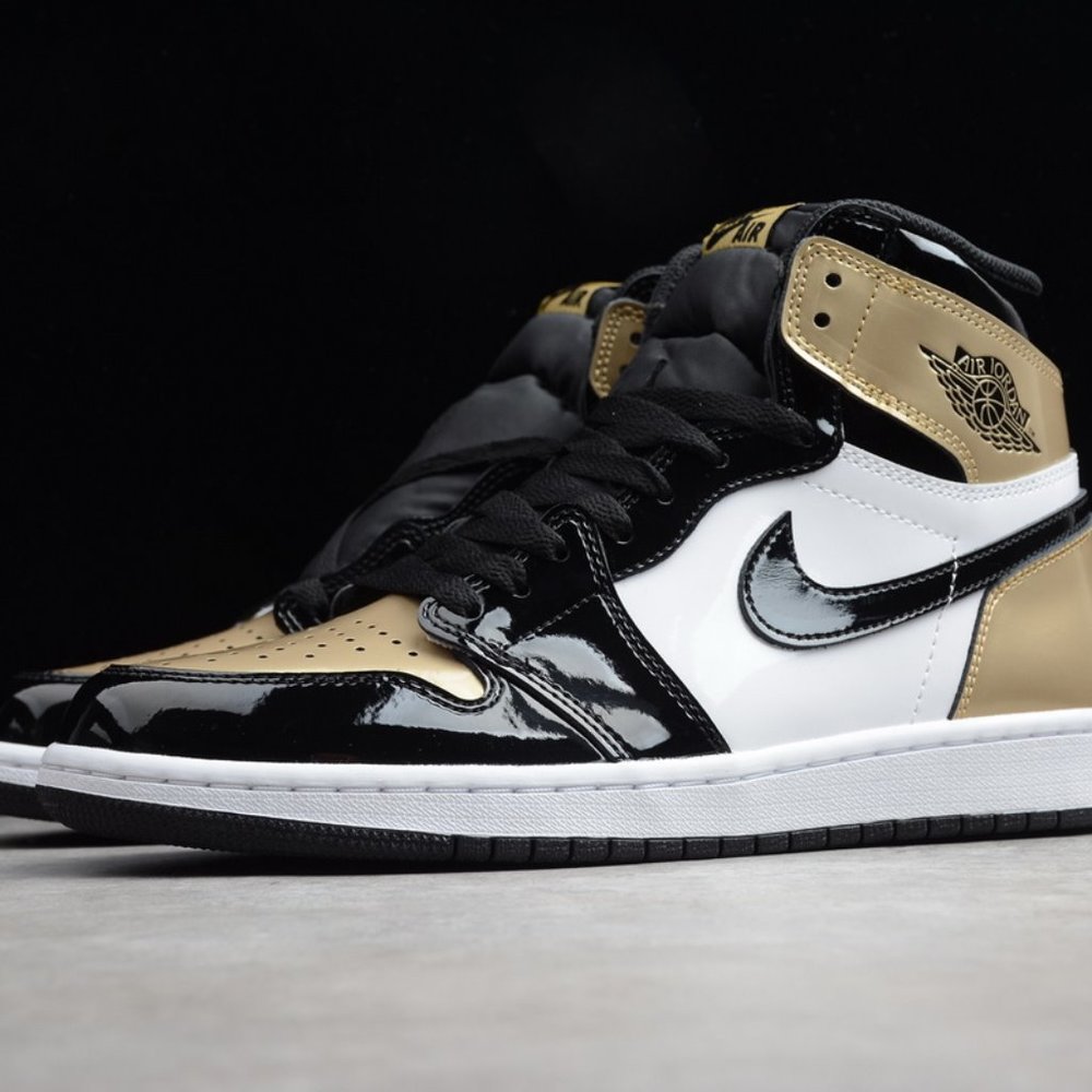newNike Air Jordan 1 High Top Basketball Shoes Bla